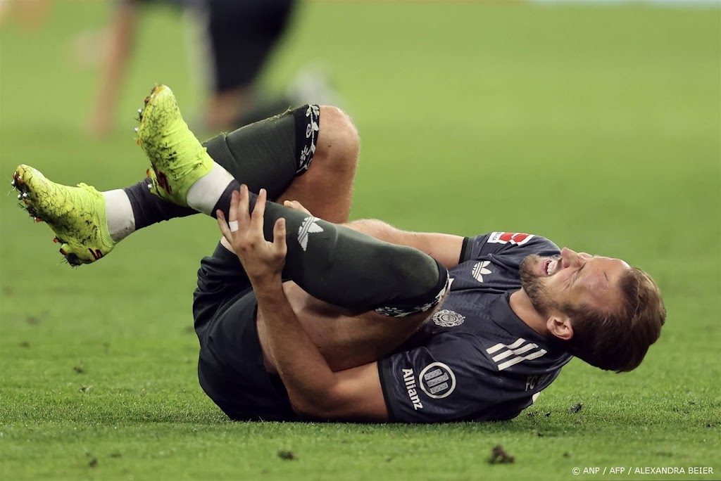 Bayern-coach Kompany hoopt dat enkelblessure Kane meevalt