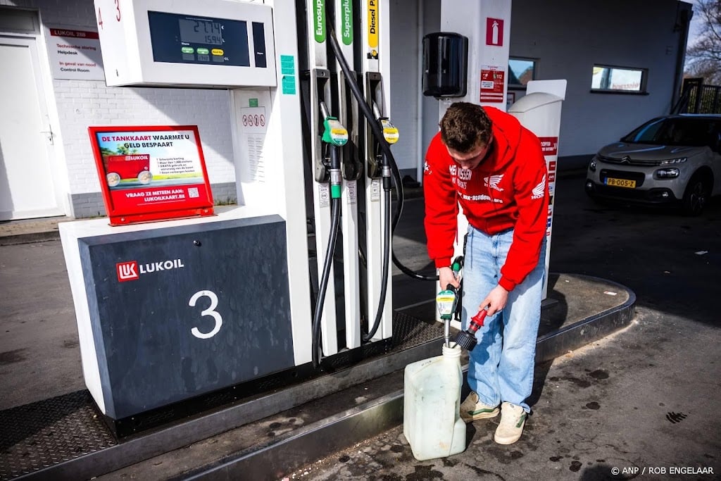 DNB ziet 20 procent meer tankbeurten over de grens