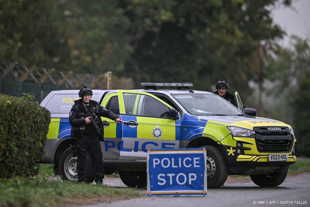 Nog veel politie bij luchtmachtbasis VK na terreuraanhoudingen