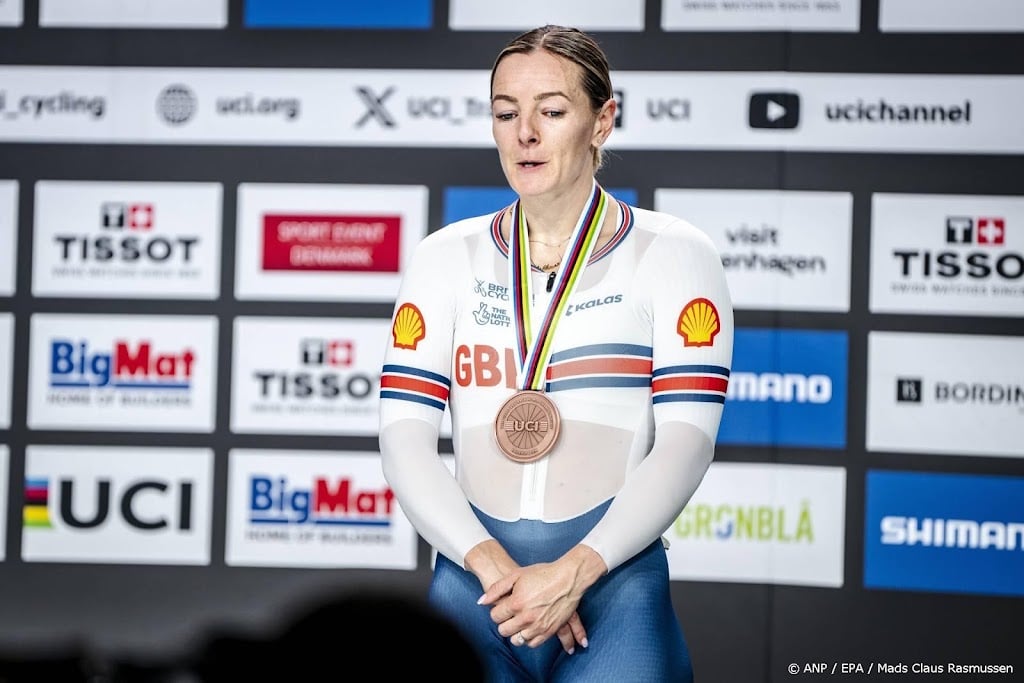 Olympisch kampioene Marchant stopt als baanwielrenster