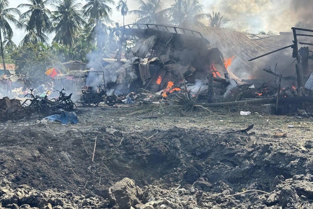 Tientallen doden in Myanmar door luchtaanval van het leger
