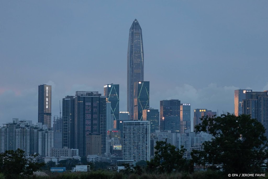 China legt bouw superwolkenkrabbers aan banden