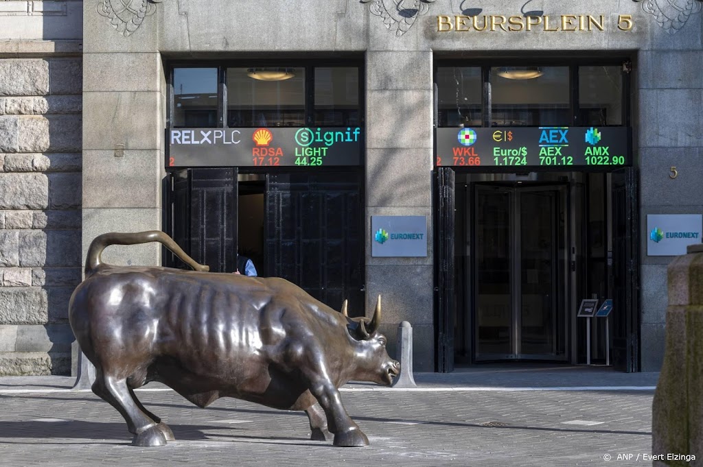Shell en rentebesluit ECB centraal op Damrak