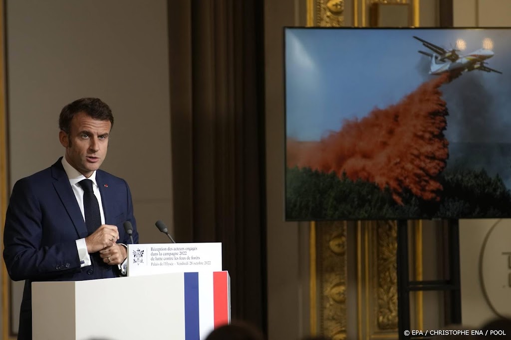 Macron: miljoenen tegen bosbranden en miljard bomen planten 