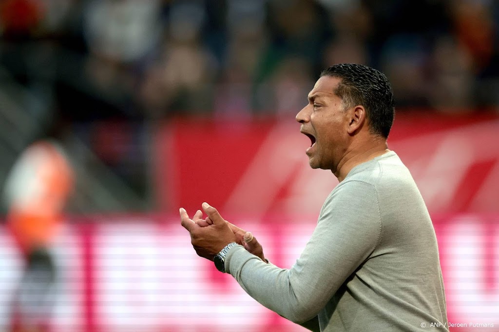 FC Utrecht hoopt op terugkeer van trainer Fraser