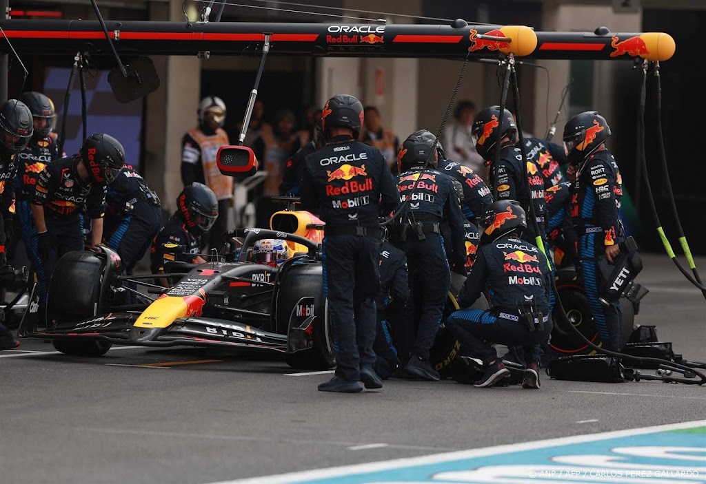 Verstappen wil na 'dramatische' race 'niet janken' over straffen