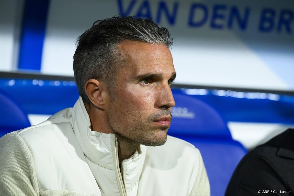 Van Persie laat Boëtius op proef meetrainen bij Heerenveen