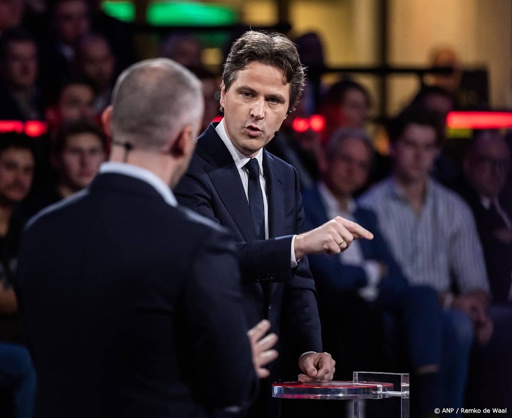 Bontenbal vindt houding SP over NAVO-norm 'hopeloos naïef'