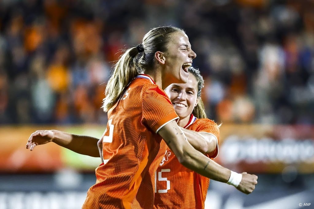 Veurink wint voor het eerst met Oranje in afscheidsduel Spitse