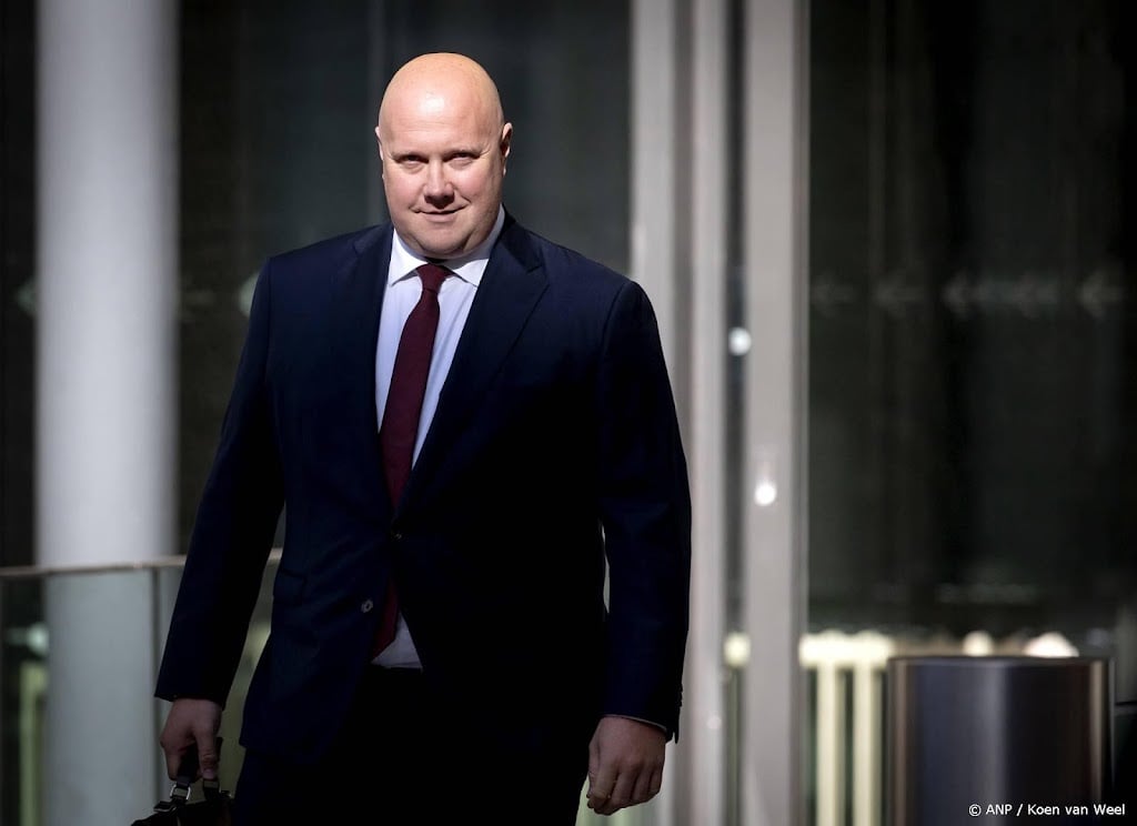 Kabinet wil in meer asielzoekerscentra werken gaan stimuleren