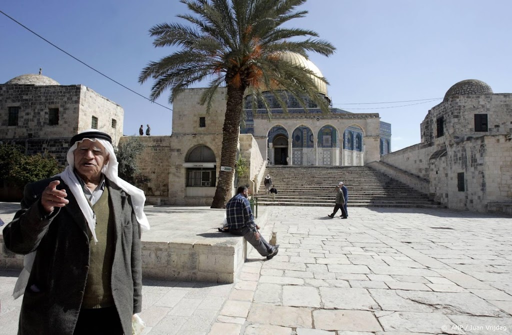 Israël sluit grenzen voor buitenlanders om Omicron-variant
