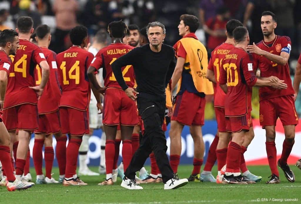 Luis Enrique gaat met Spanje voor winst in 'poule des doods' WK