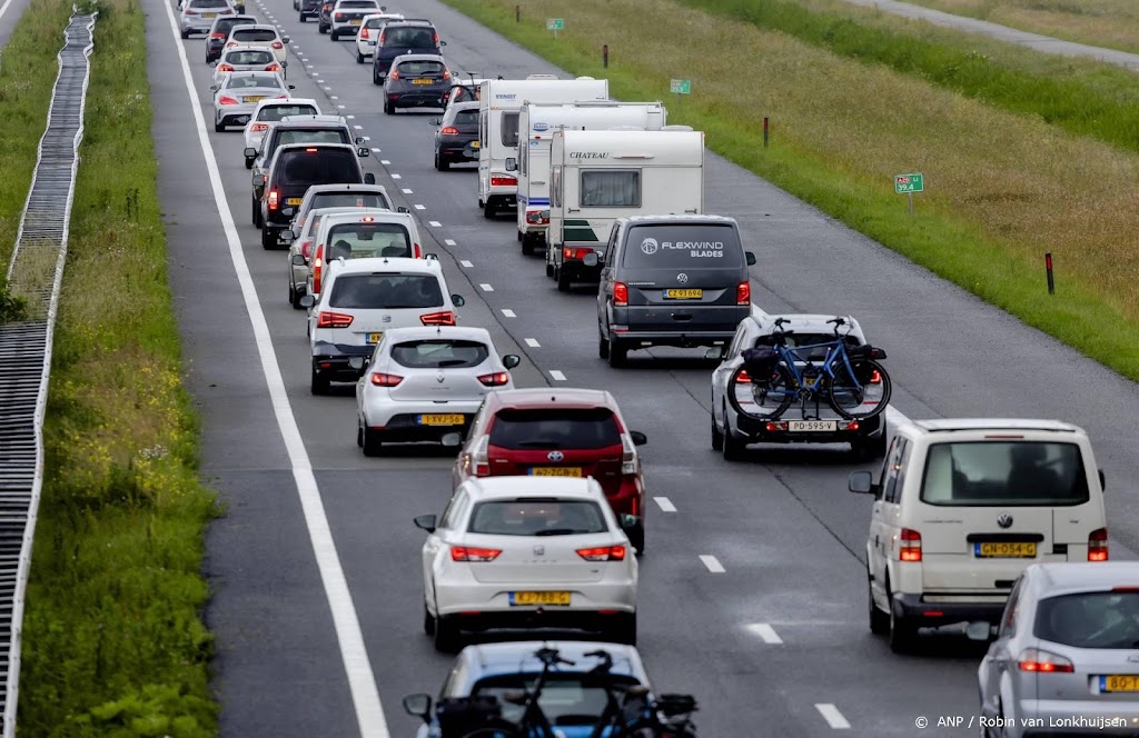 A27 weer open na urenlange sluiting door kettingbotsing