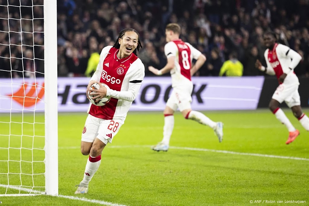 Fitz-Jim en Akpom in de basis bij Ajax tegen Real Sociedad