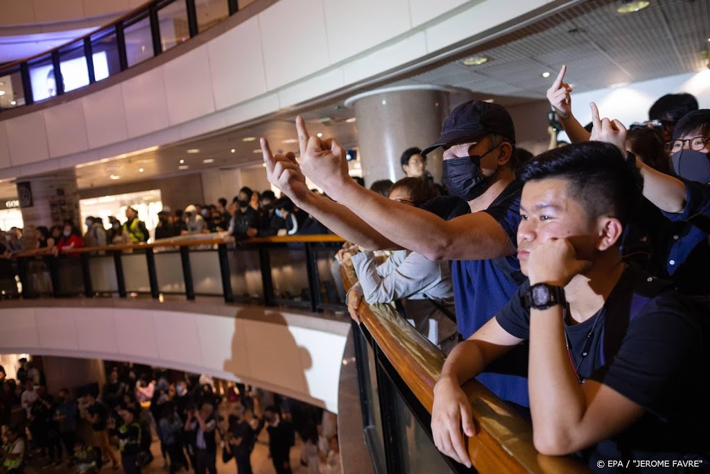 'Ook vreedzame demonstranten Hongkong strafbaar'