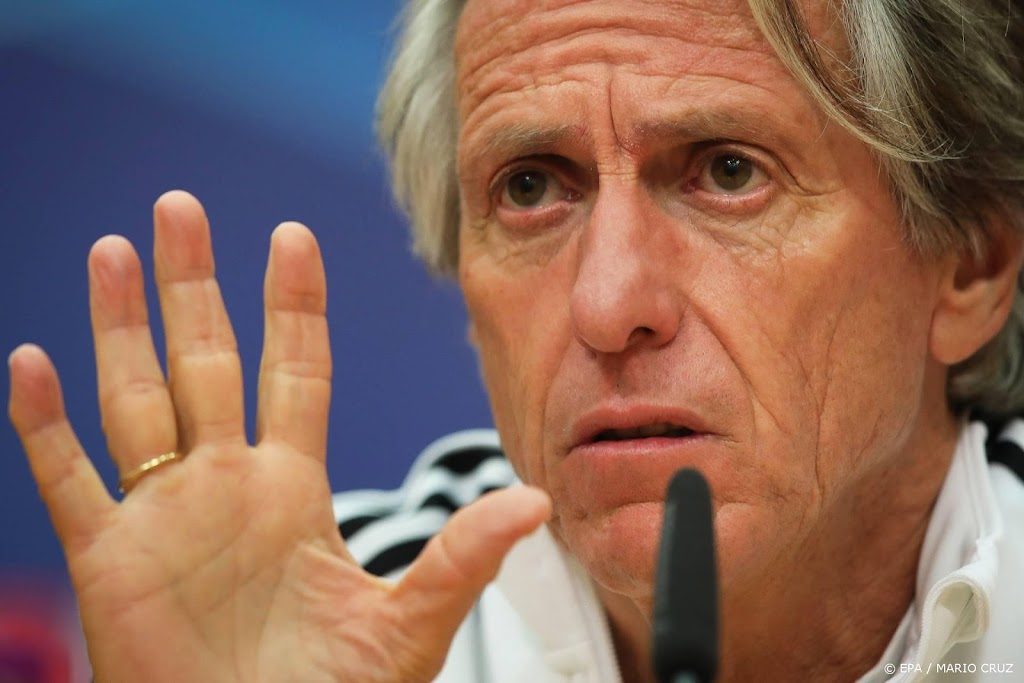 Ajax-tegenstander Benfica ontslaat trainer Jesus