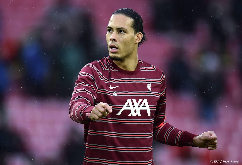 Verdediger Van Dijk viert rentree bij Liverpool