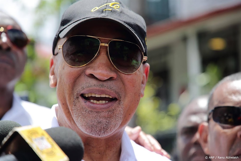 Van den Heuvel: Bouterse was dit jaar in Cuba en Venezuela