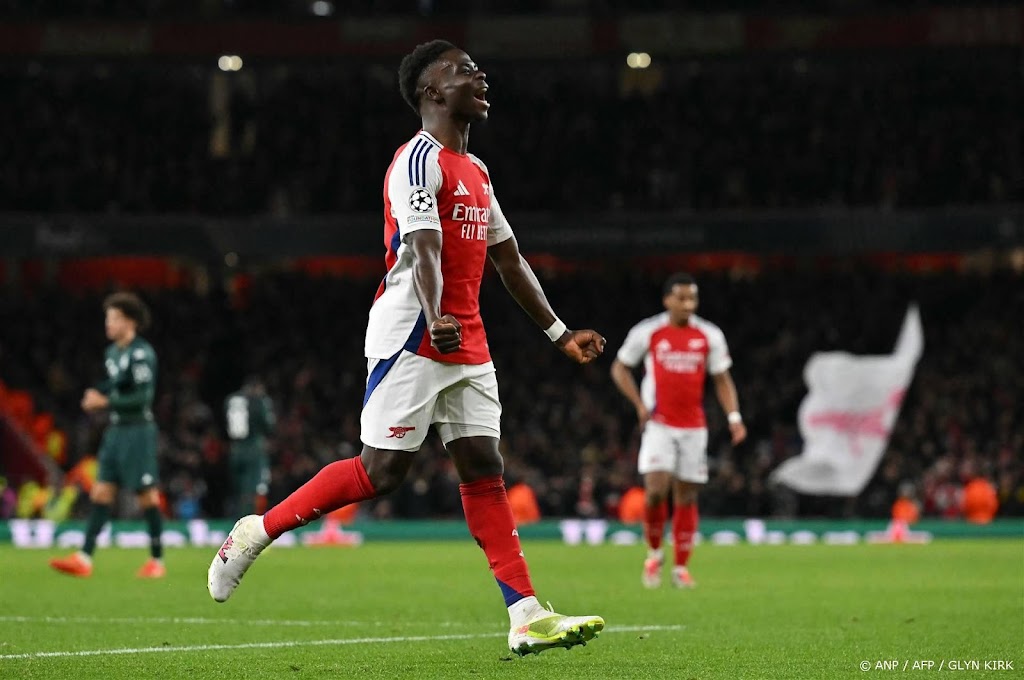 Arsenal minstens twee maanden zonder aanvaller Saka na operatie