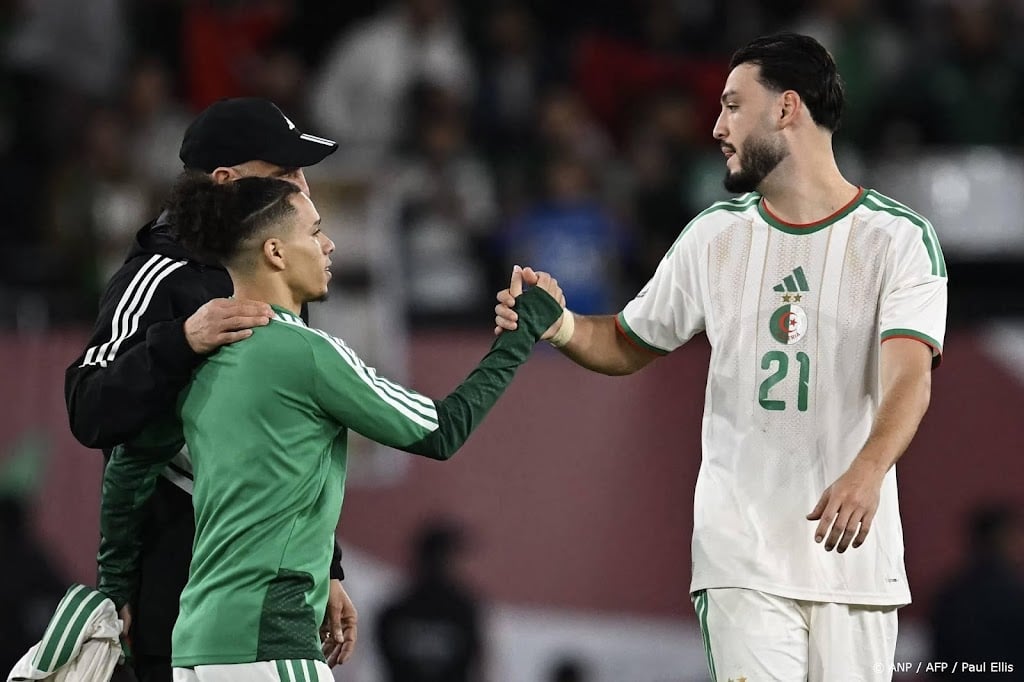 Algerije met Feyenoorder Hadj Moussa verder in Afrika Cup