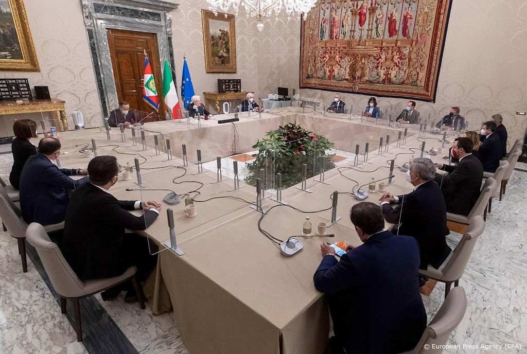 President Italië wil gebroken regeringscoalitie lijmen