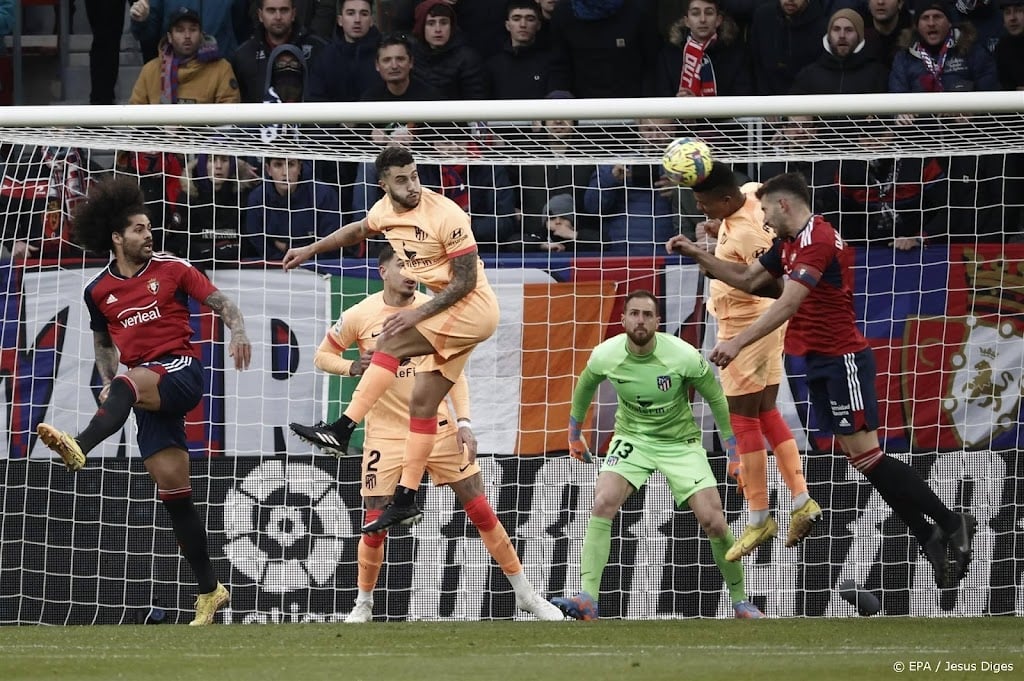 Doelpunt Saúl helpt Atlético Madrid aan winst op Osasuna