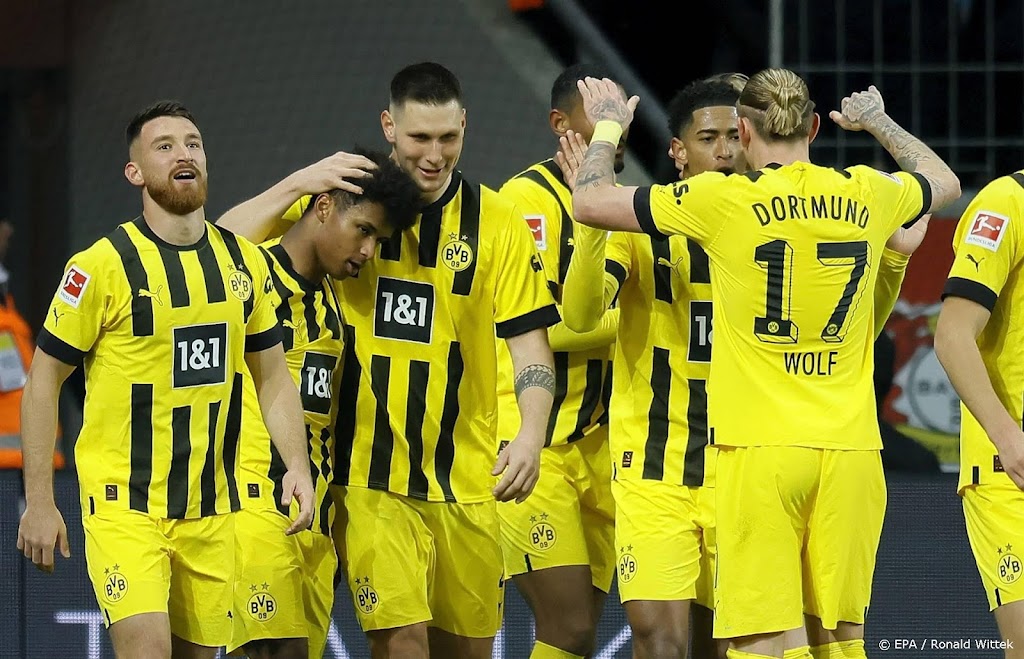 Borussia Dortmund wint van Leverkusen en klimt naar vierde plaats