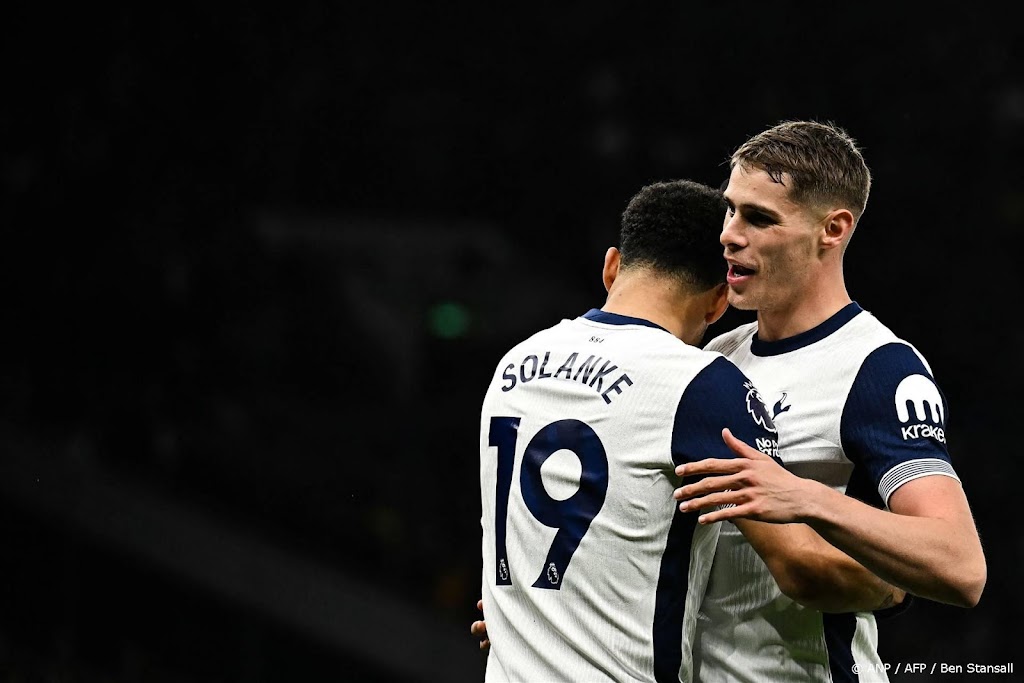 Spurs-coach heeft verdediger Van de Ven terug op trainingsveld
