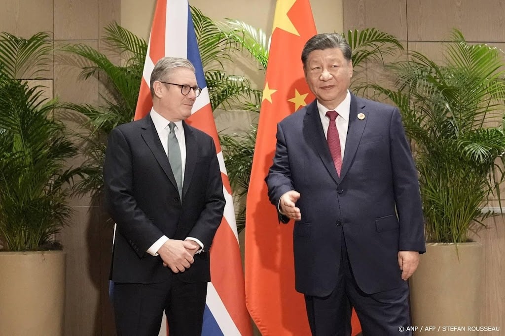 Xi tegen Starmer: China open voor langdurige strategische relatie
