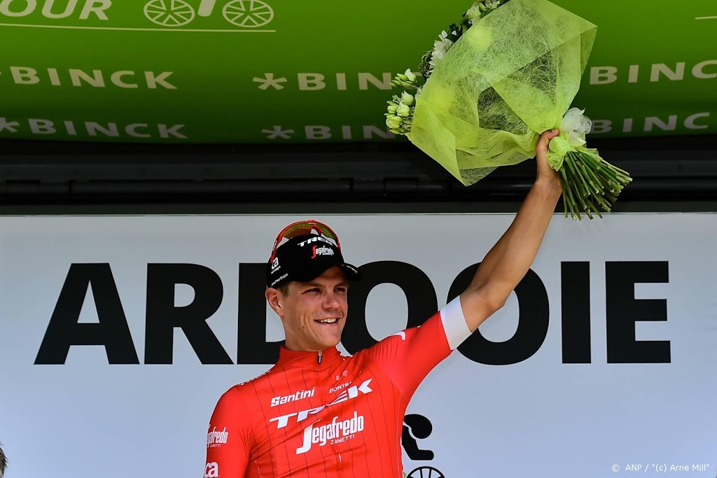 Belgische wielrenner Stuyven wint Omloop Het Nieuwsblad