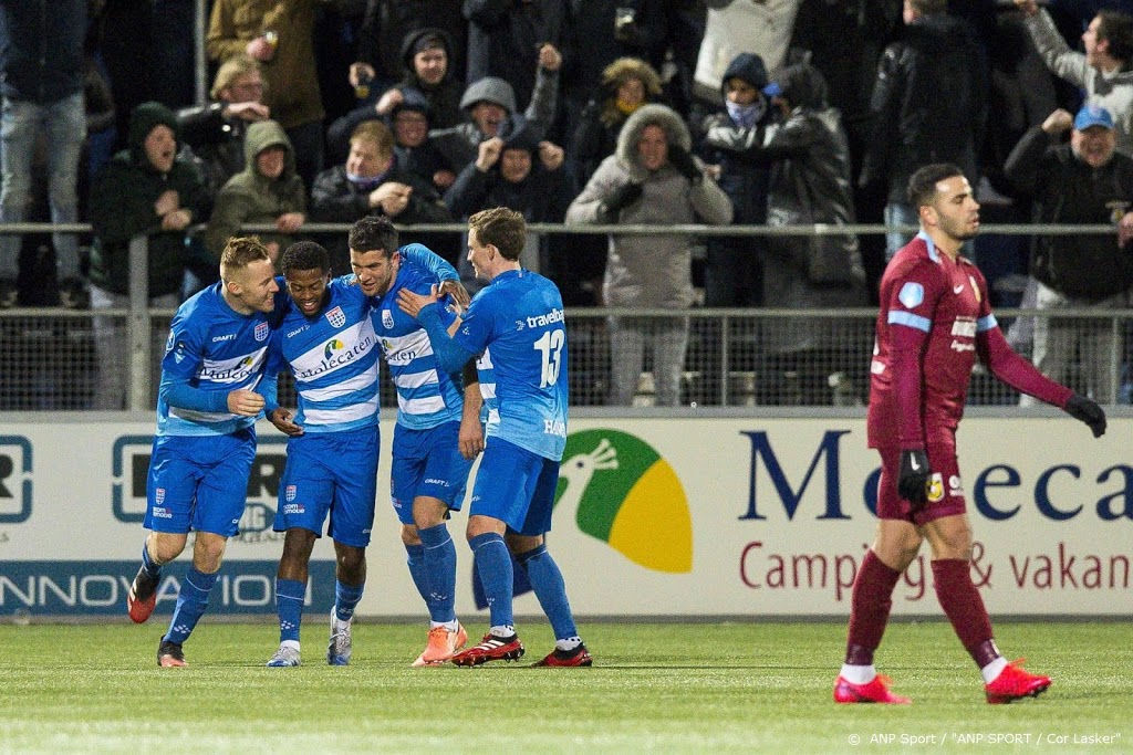 PEC Zwolle verslaat Vitesse in sensationeel slot