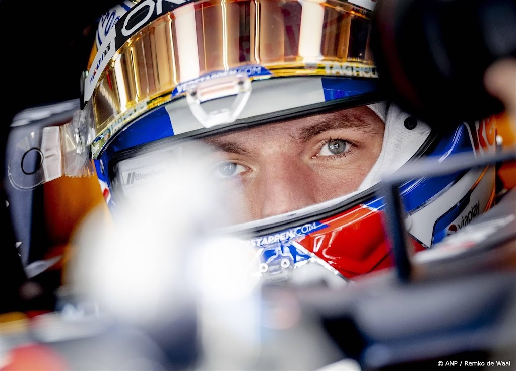 Verstappen begint F1-seizoen met zesde tijd in eerste training