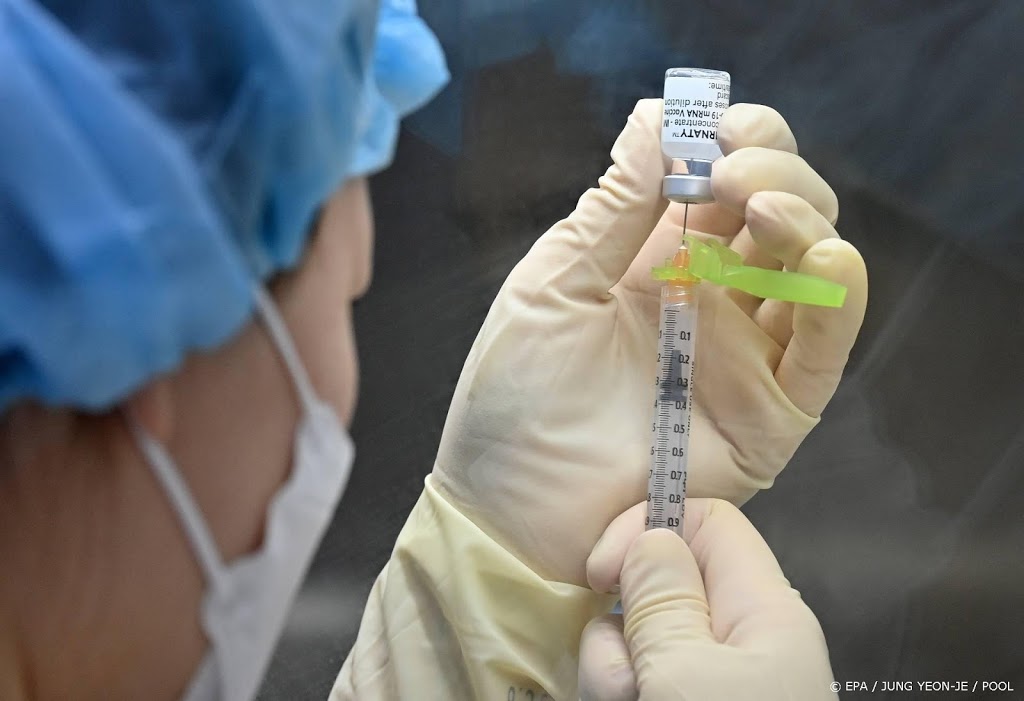 Eerste prik beschermt 80 procent bij Pfizer/BioNTech en Moderna