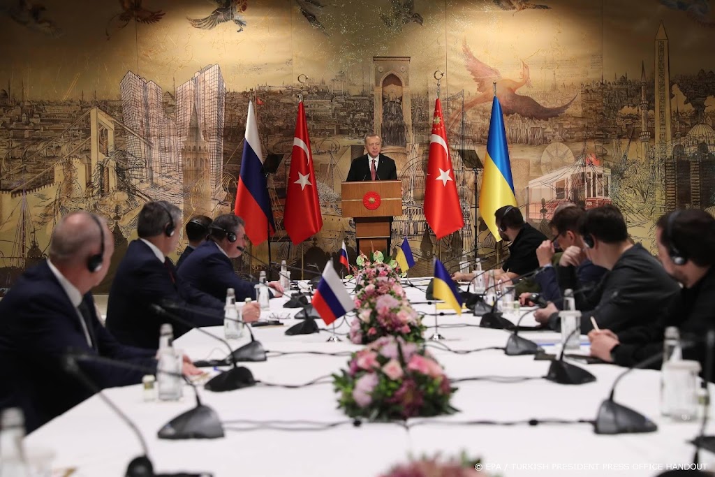 Onderhandelingen Kiev en Moskou in Istanbul van start 