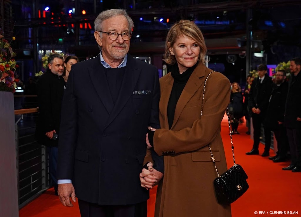 Steven Spielberg brengt bezoek aan Johannes Vermeer-expositie