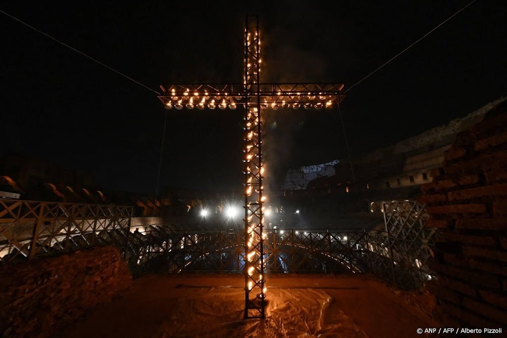 Paus doet niet mee aan kruisweg op Goede Vrijdag