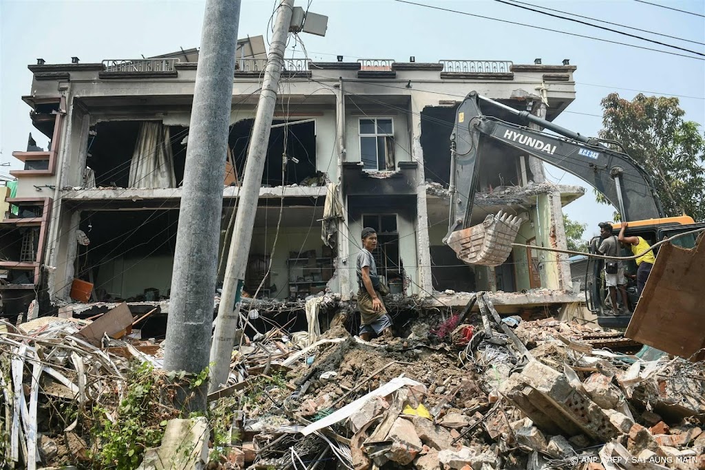 Zeker 1000 doden door aardbeving in Myanmar