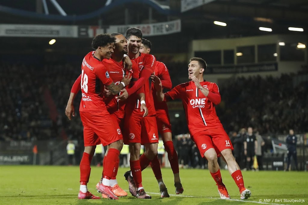 Almere City verlaat laatste plaats na zege bij Willem II