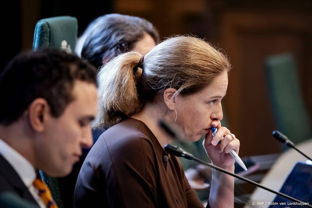 Schouten: chemiesector onder druk, gebrek aan urgentie kabinet