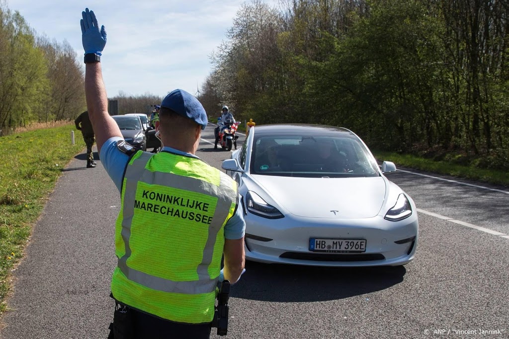 Duitse minister van Binnenlandse Zaken wil langer grenscontroles