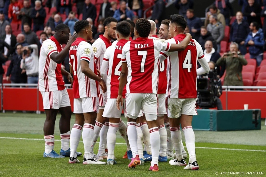 Amsterdam bereidt zich voor op mogelijk kampioenschap Ajax