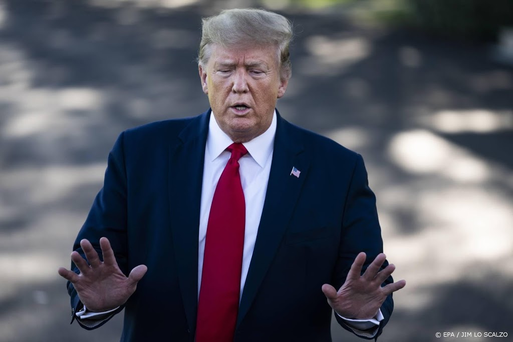 Trump hekelt 'oneerlijk' onderzoek naar advocaat Giuliani