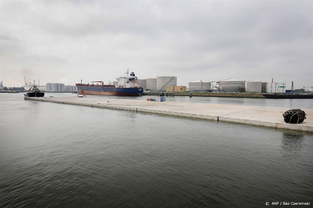 Afzinken tweede deel Maasdeltatunnel begint