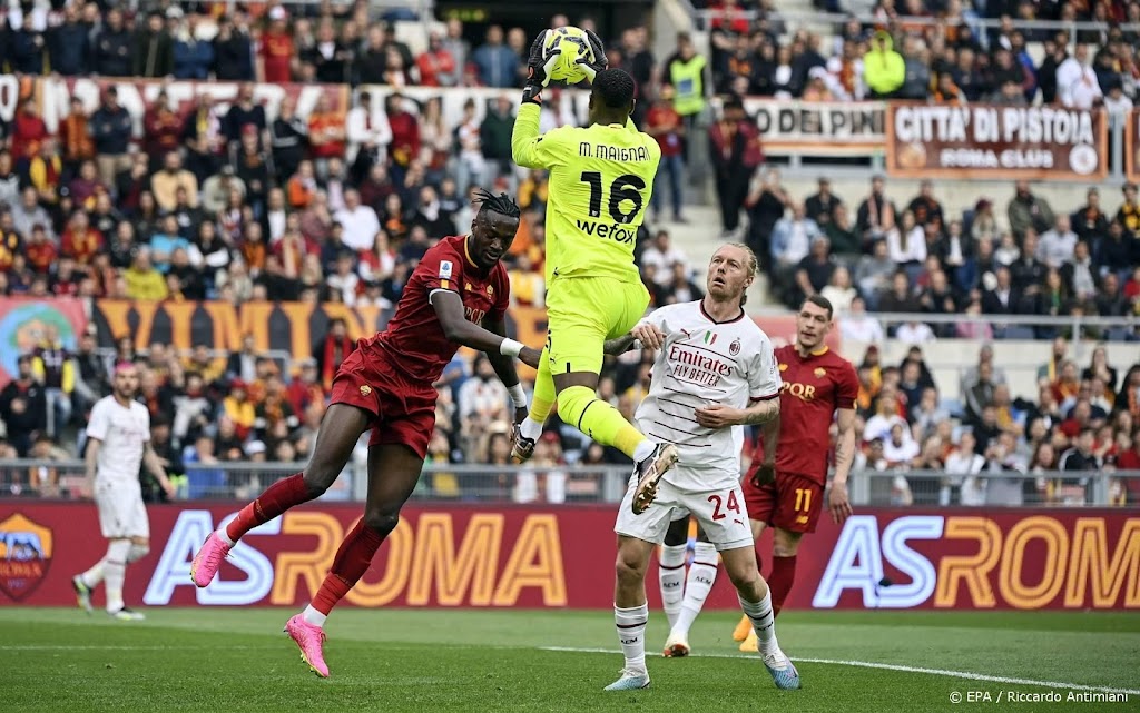 AS Roma en AC Milan houden elkaar met late treffers in evenwicht