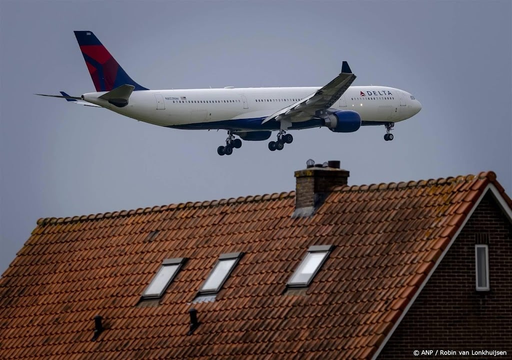 Schiphol en ministerie wachten massaclaim af