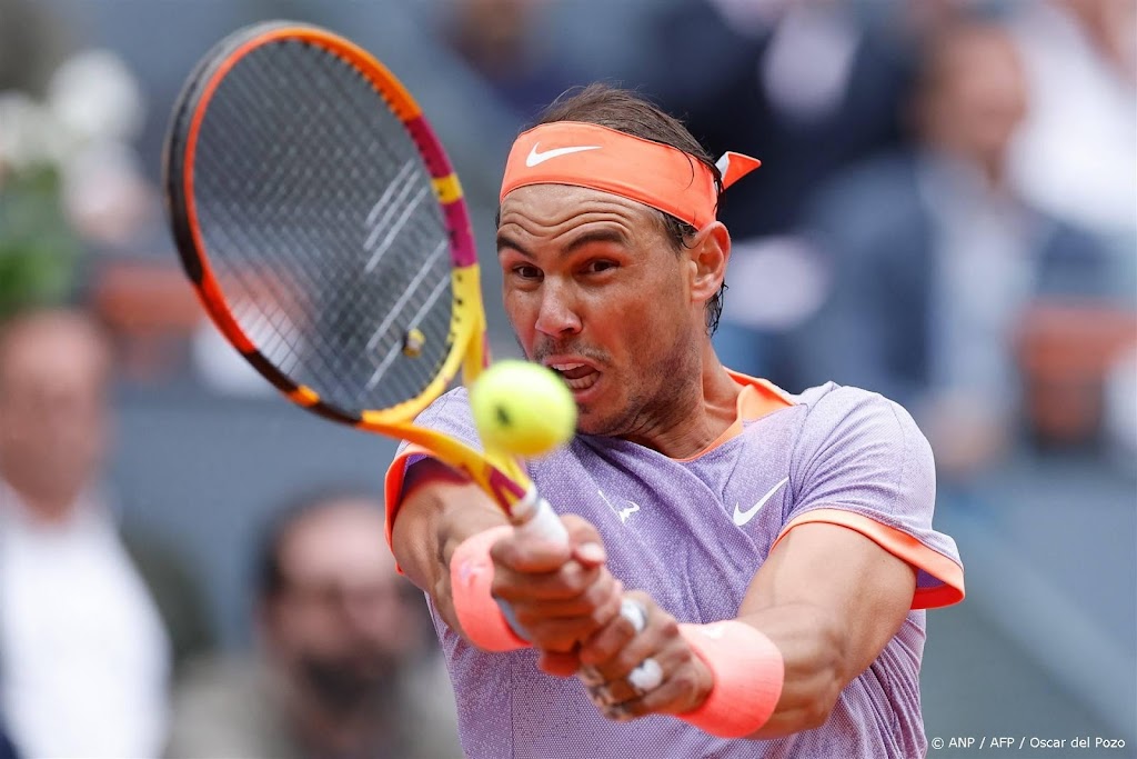 Nadal overleeft lange driesetter en haalt vierde ronde in Madrid