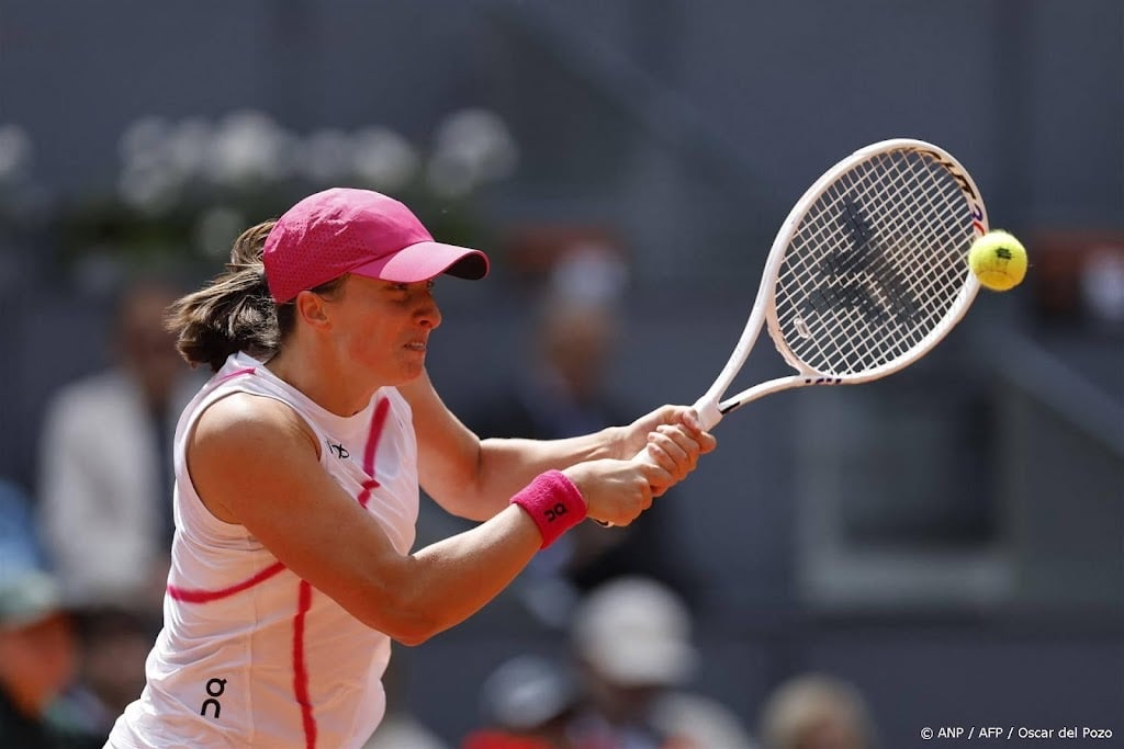 Tennisster Swiatek gunt Sorribes Tormo één game in Madrid