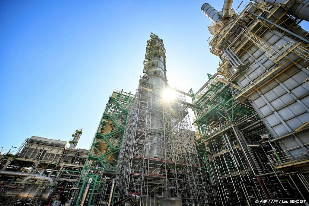 Olieconcern TotalEnergies beloont aandeelhouders na winstsprong