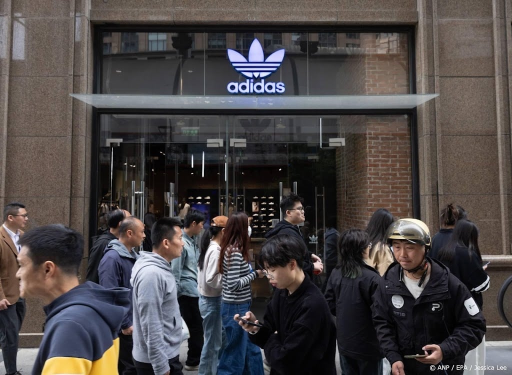 Adidas verdient meer aan verkoop sportkleding
