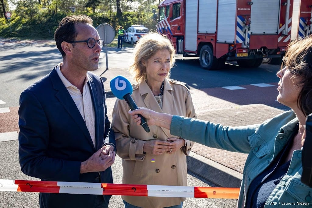 Burgemeesters prijzen inzet bij natuurbrand 't Harde